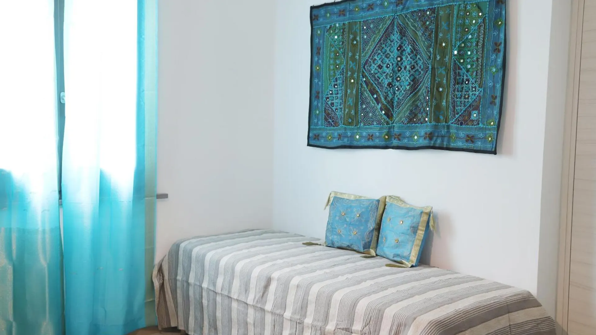 Profumo Di Calicanto Tresnuraghes Bed and Breakfast